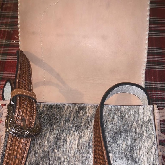 Fringe crossbody purse - Picture 4 of 6